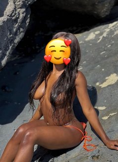 New Ebony Queen Squirt Hottie, Santa - escort in Singapore Photo 2 of 3