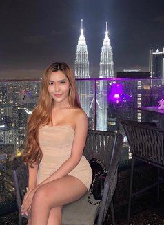 New face in KL! - Transsexual escort in Kuala Lumpur Photo 7 of 9