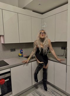 New Full service - Transsexual escort in Riyadh Photo 18 of 18