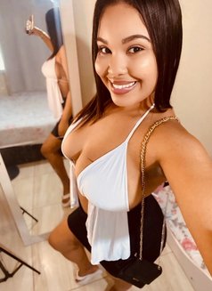 New Girl Ass and Massage - escort in Muscat Photo 2 of 2