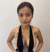 New Girl Ass and Massage - puta in Şalālah Photo 1 of 2