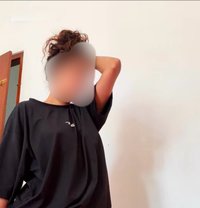 new girl elina no indian - escort in Colombo Photo 5 of 6