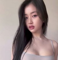 New Girl - puta in Kuwait