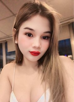 New Girl SAMARRA - Transsexual escort in Manila Photo 6 of 8