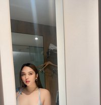 New Girl Sg Aliyah - puta in Singapore Photo 16 of 17
