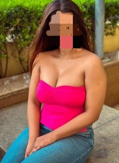 New Girl Thashi - escort in Colombo Photo 1 of 6