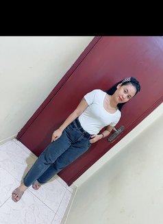 New girl and threesome available - escort in Muscat Photo 4 of 4
