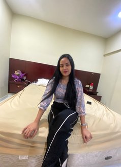 New girl and threesome available - escort in Muscat Photo 2 of 4