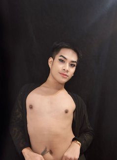 New, Good massage,Both - Transsexual escort in Muscat Photo 3 of 13