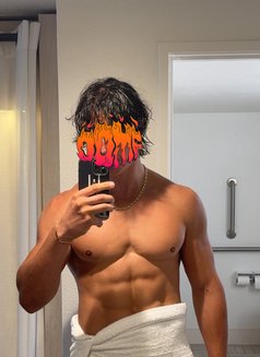 New Here - Male escort in Riyadh Photo 1 of 2
