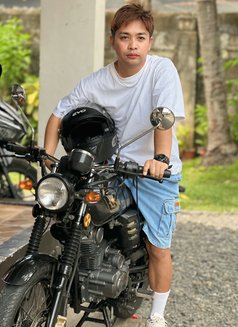 NEW HERE - Male escort in Iloilo City Photo 12 of 12