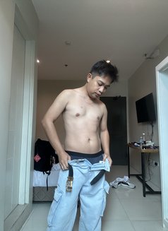 NEW HERE - Male escort in Hong Kong Photo 10 of 10
