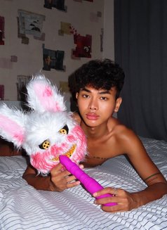 New Here - Male escort in Dammam Photo 4 of 10