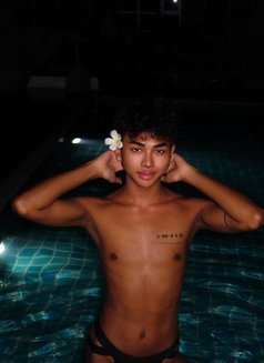 New Here - Male escort in Dammam Photo 5 of 10