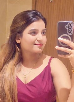 NEW HIGH-PROFILE INDIAN AND RUSSIAN - puta in Gurgaon Photo 2 of 7