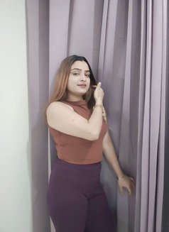 New High Profile Indian - puta in Gurgaon Photo 1 of 3