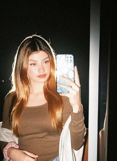 New High Profile Indian - escort in Gurgaon Photo 1 of 3