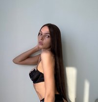 New Hot Emilia - puta in Riyadh Photo 1 of 11