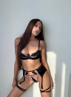 New Hot Emilia - escort in Riyadh Photo 2 of 11