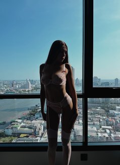 New Hot Emilia - escort in Riyadh Photo 9 of 11