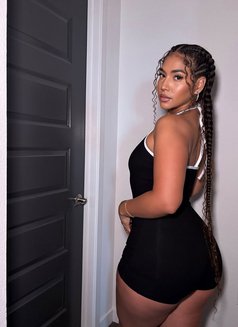 New Hot Girl - escort in Muscat Photo 1 of 2