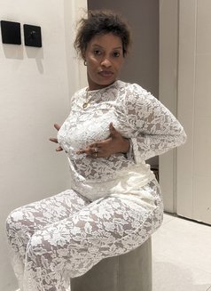 New Hottie - puta in Riyadh Photo 3 of 3