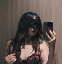 Loulou 20 years (new in Dubai) - puta in Dubai