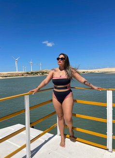 NEW in 🇧🇭Lavínia sexy GFE - puta in Al Manama Photo 5 of 8