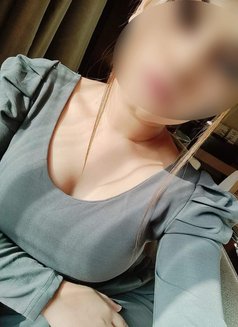 New in the Town - escort in New Delhi Photo 3 of 3