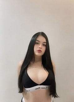 new in town Miss Lian - escort in Kuala Lumpur Photo 3 of 19