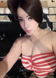 New in Town - escort in New Delhi Photo 3 of 8