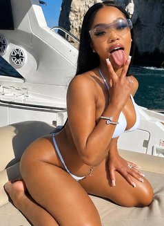 New Juicy African Ebony With Wet Pussy - escort in Ahmedabad Photo 3 of 5