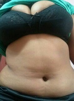 New Kerala Muslim Big Dick Shemale - Acompañantes transexual in Kochi Photo 4 of 9