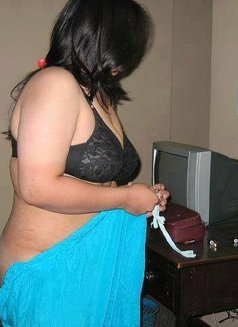 New Kerala Muslim Big Dick Shemale - Acompañantes transexual in Kochi Photo 5 of 9