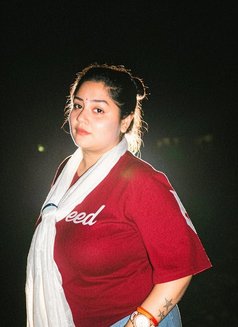 Real bhabi cam show and meet - escort in New Delhi Photo 3 of 4