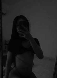 New Lady boy from Thailand - masseuse in Al Manama Photo 8 of 8