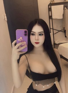 New lady boy - masseuse in Jeddah Photo 10 of 14