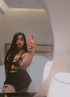 New Lady co co available - escort in Dammam Photo 1 of 4