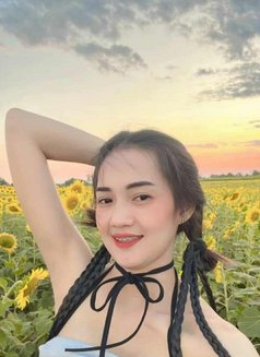 New Lady sarah - escort in Dammam Photo 1 of 4