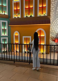 New Lady in Muscat - puta in Muscat Photo 1 of 11