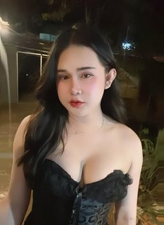 New Lady Riyal - Transsexual escort in Riyadh Photo 7 of 8