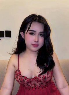 New Lady Riyal - Acompañantes transexual in Riyadh Photo 6 of 8