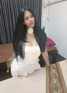 New Lady - escort in Al Sohar Photo 1 of 8