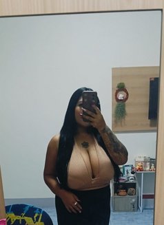 New Lady Thailand - Masajista in Pattaya Photo 7 of 10