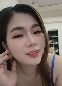 New Lady Vip Massage in Muscat - puta in Muscat Photo 8 of 12