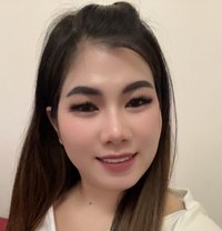 New Lady Vip Massage in Muscat - puta in Muscat Photo 14 of 14