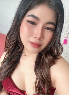 New Lady Vip Massage in Muscat - puta in Muscat Photo 8 of 11