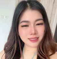 New Lady Vip Massage in Muscat - puta in Muscat Photo 10 of 11