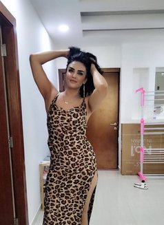 New lady young - puta in Muscat Photo 13 of 17
