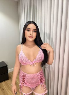 Big cock cum a lot cum together - Acompañantes transexual in Al Manama Photo 3 of 6